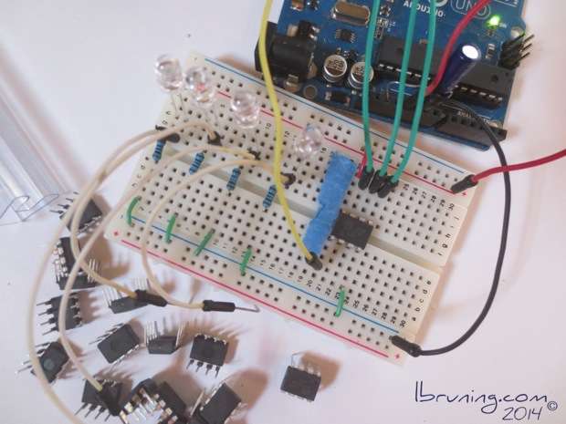 Arduino and ATtiny 45 programing for five LED blinks
